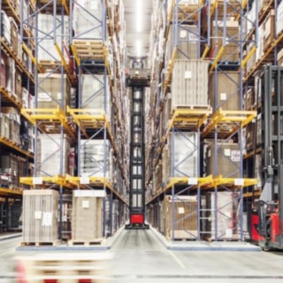 VNA-order_picking-retail-3795_286 VNA-order_picking-retail-3795_286