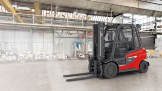 Dieseltruck och gastruck H20 - H35 i ett lager Med dieseltrucken H20 - H35 sätter Linde nya branschstandarder för motviktstruckar.