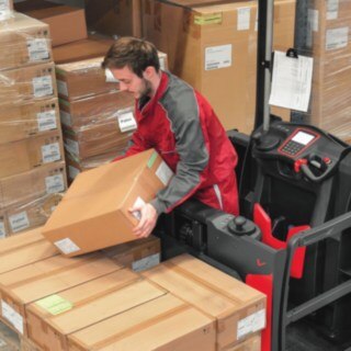 order_picker-order_picking-retail-4099_169 order_picker-order_picking-retail-4099_169