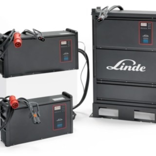 Litiumjonbatteri och laddare Litiumjonbatteri och laddare