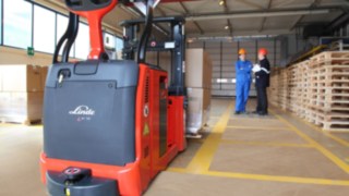 Autotruck från Linde på BASF Autotruck från Linde på BASF