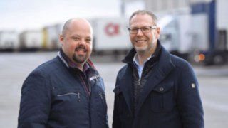 Christian Czemmel och Heiko Weißert drev omställningen från blysyrateknik till modern Linde litiumjonteknik hos Fritz Gruppe. Christian Czemmel, områdeschef styckegodshantering hos Fritz Gruppe och Heiko Weißert, Key Account Manager hos Lindes nätverkspartner