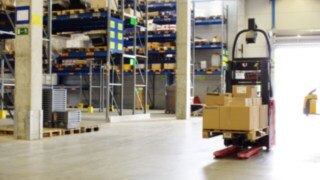 L-MATIC från Linde Material Handling i arbete hos HOLTER