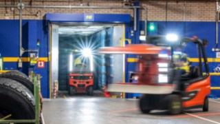 Truck från Linde Material Handling används på Michelin Tyre PLC.