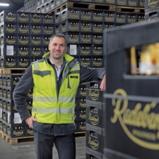 Jens Berberich, chef för avdelningen inköp, logistik och hållbarhet i Radeberger-koncernen Jens Berberich, chef för avdelningen inköp, logistik och hållbarhet i Radeberger-koncernen