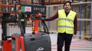 Salvador Balaña arbetar som projektingenjör hos Schneider Electric. 