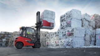 Motviktstrucken H50 från Linde Material Handling hos Smurfit Kappa