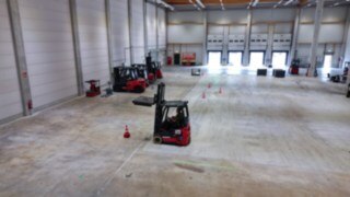 Xi-modellerna i prestandatest i en hall.