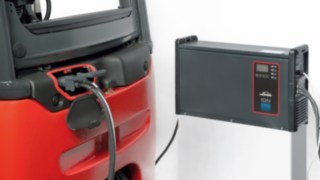 Motviktstruckarna med litium-jon-batterier lanseras för lyftkapaciteter på 1,4–1,8 ton