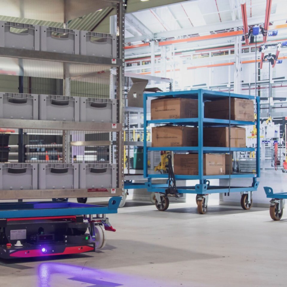 Automatiserade mobila robotar (AMR) | Linde Material Handling
