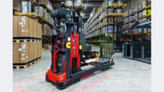 Robotic Case Picker (RoCaP) från Linde MH med fleraxlig griparm för autonom orderplockning i lagret