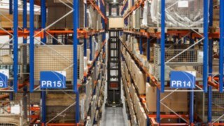 Den automatiserade smalgångstrucken Linde K-MATIC Den automatiserade smalgångstrucken Linde K-MATIC