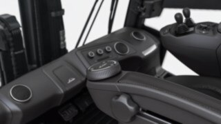 Inom styrkonceptet Linde Steer Control finns det två olika alternativ, här visas miniratten.