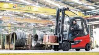 Lindes nya elektriska motviktstruck E30 med Linde Steer Control