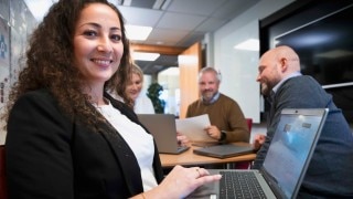Izabella jobbar som business support hos oss på Linde MH. Izabella jobbar som business support hos oss på Linde MH.