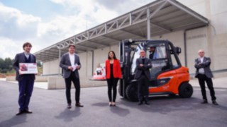 Colorrobia tar emot Linde H35 - den miljonte motviktstrucken Colorrobia tar emot Linde H35 - den miljonte motviktstrucken