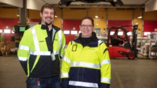 Magnus Ragnarsson, samordnare för Linde connect och Pierre Cauwenbergh, utbildningsansvarig hos Schenker. Magnus Ragnarsson, samordnare för Linde connect och Pierre Cauwenbergh, utbildningsansvarig hos Schenker.