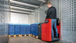 Lindes nya låglyftare i arbete Lindes nya låglyftare i arbete
